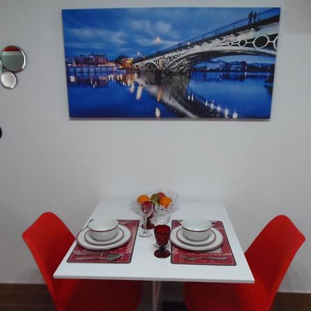 Apartamento En Triana Sevilla Exterior foto